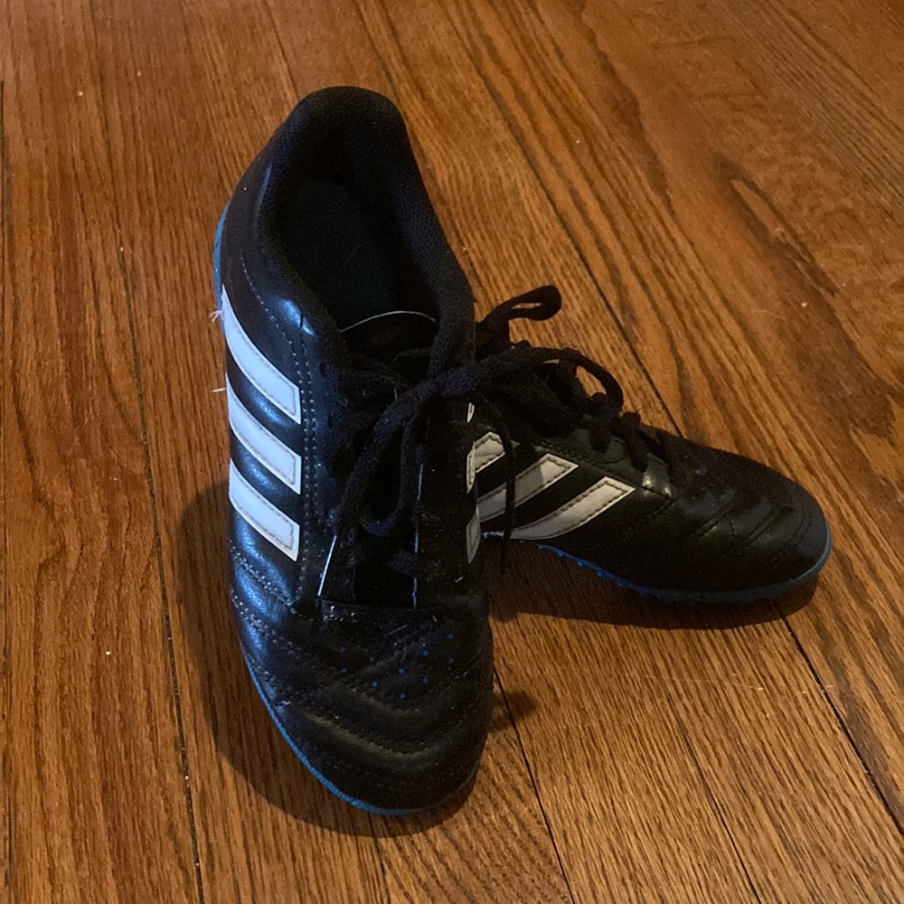 Girls Addidas indoor soccer shoes